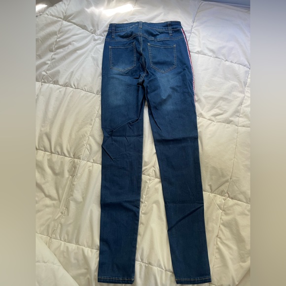 Dark-wash high waist Jeggings like new - Picture 2 of 3